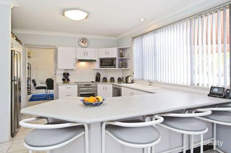 Property photo of 1 Buttermere Drive Lakelands NSW 2282