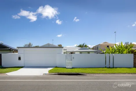Property photo of 92 Cassowary Drive Burleigh Waters QLD 4220