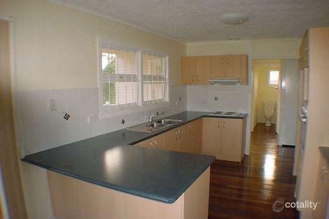 Property photo of 10 Swallow Avenue Paradise Point QLD 4216