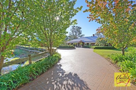 Property photo of 40 Inverary Close Razorback NSW 2571