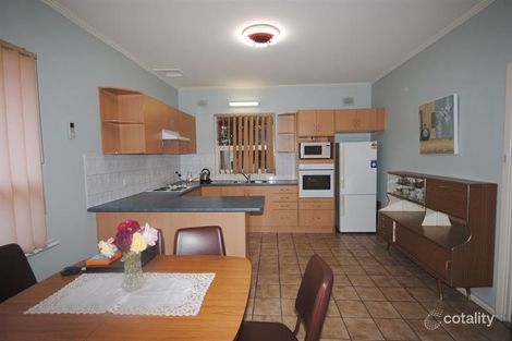 Property photo of 15 Leane Avenue Ridgehaven SA 5097