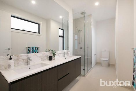 Property photo of 6 Randell Crescent Hampton East VIC 3188