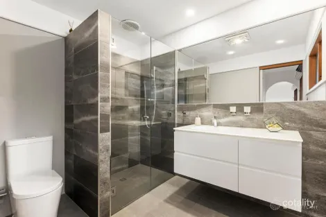 Property photo of 50 Thompson Crescent Research VIC 3095