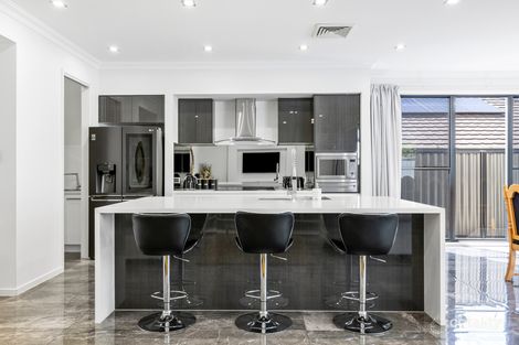 Property photo of 3 Fun Close Bridgeman Downs QLD 4035