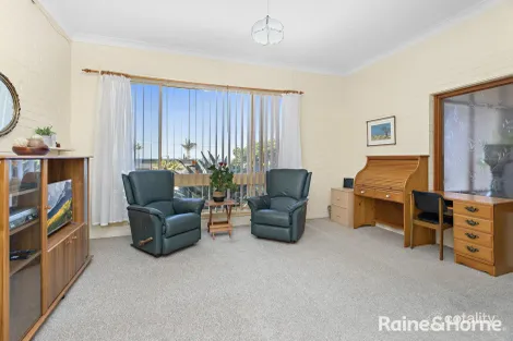 Property photo of 101 North Kiama Drive Kiama Downs NSW 2533