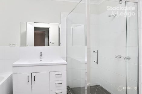 Property photo of 3/2 Pinecrest Drive Highton VIC 3216