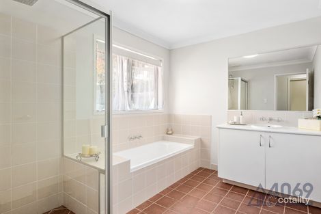 Property photo of 40 Grange Place Moggill QLD 4070