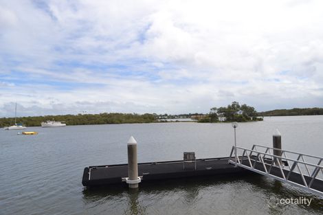 Property photo of 33 Hume Parade Paradise Point QLD 4216