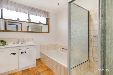 Property photo of 106 Third Avenue Rosebud VIC 3939