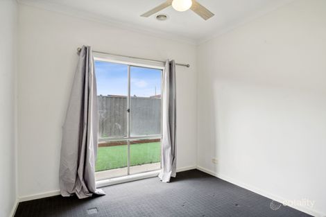 Property photo of 14 McHaffie Terrace Manor Lakes VIC 3024