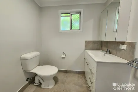 Property photo of 3/16 Douglass Street Clermont QLD 4721