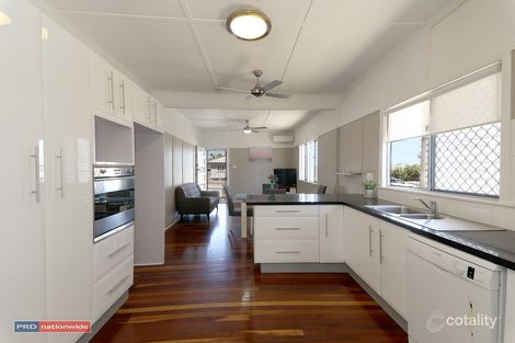 14 Shapcott St, Eastern Heights, QLD 4305