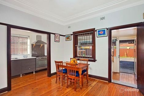 Property photo of 28 Carinya Avenue Mascot NSW 2020