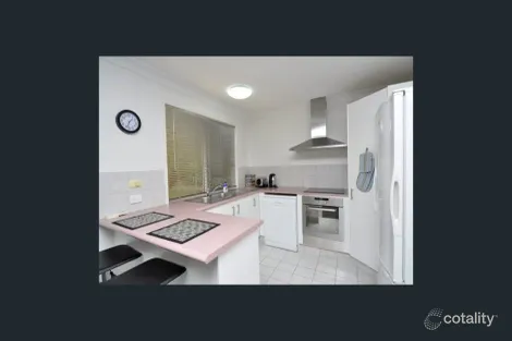 Property photo of 2/5 Hill Court Labrador QLD 4215