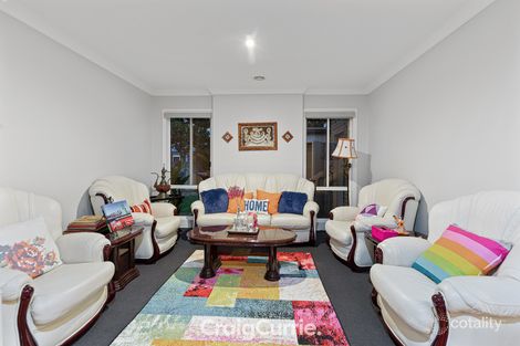 Property photo of 4 Willowbank Pocket Pakenham VIC 3810