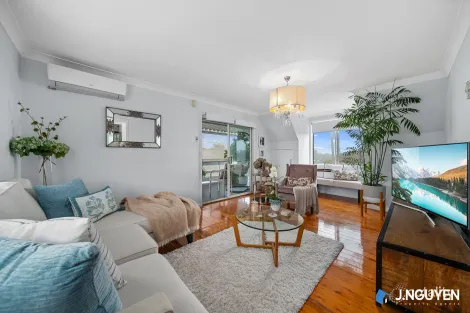 Property photo of 2 Exhibition Parade Mount Pritchard NSW 2170