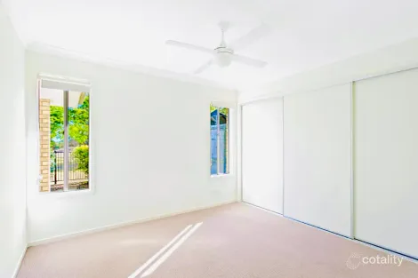 Property photo of 64 Huntingdale Street Leichhardt QLD 4305