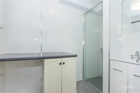 Property photo of 2/53 Thorn Street Kangaroo Point QLD 4169