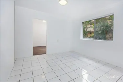 Property photo of 2/53 Thorn Street Kangaroo Point QLD 4169