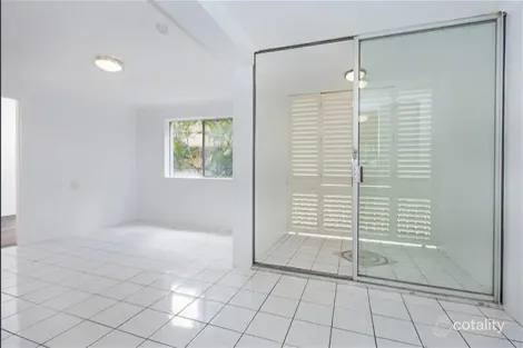 Property photo of 2/53 Thorn Street Kangaroo Point QLD 4169