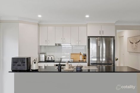 Property photo of 30 Stradbroke Crescent Springfield Lakes QLD 4300