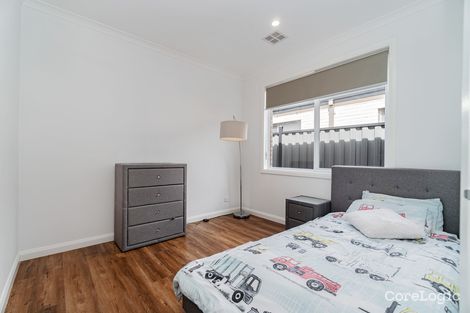 Property photo of 50 Rialto Circuit Craigieburn VIC 3064