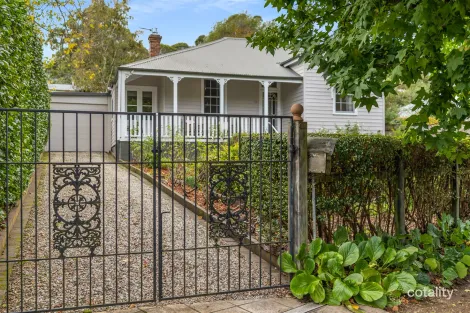 Property photo of 18 Holly Street Bowral NSW 2576