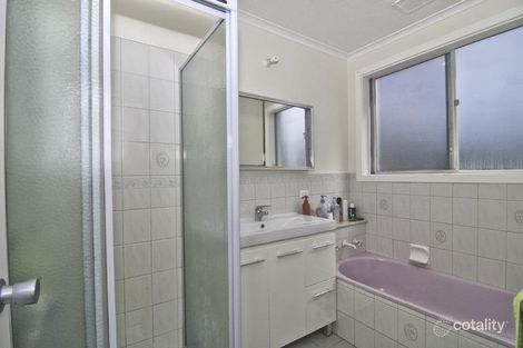 Property photo of 2 Tasma Place Noble Park VIC 3174