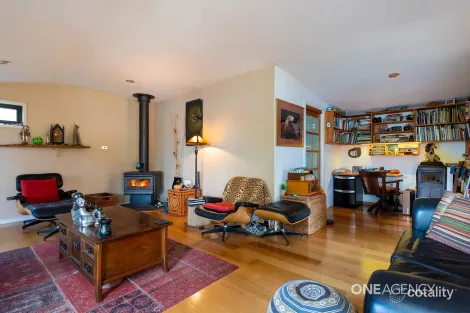 Property photo of 2 Boathouse Lane Heybridge TAS 7316