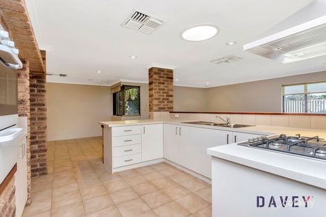 Property photo of 4 Gipsy Court Beldon WA 6027