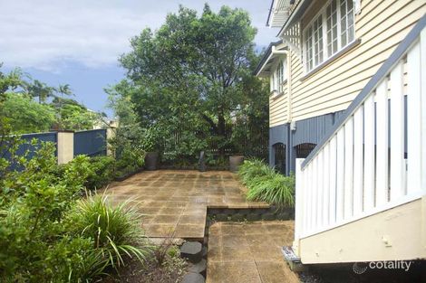 Property photo of 1/11 Denman Street Greenslopes QLD 4120