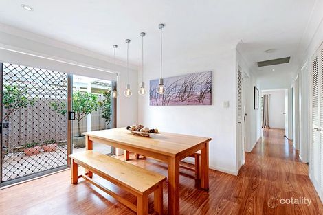 Property photo of 1/1 Liam Court Labrador QLD 4215