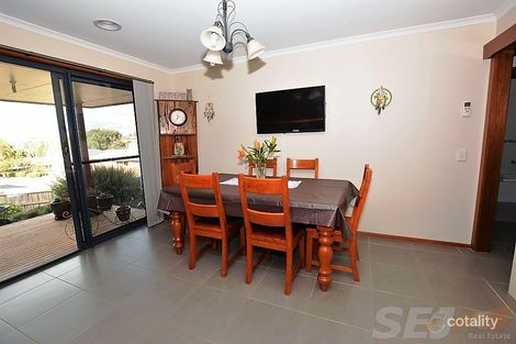 Property photo of 10 Silverback Place Leongatha VIC 3953