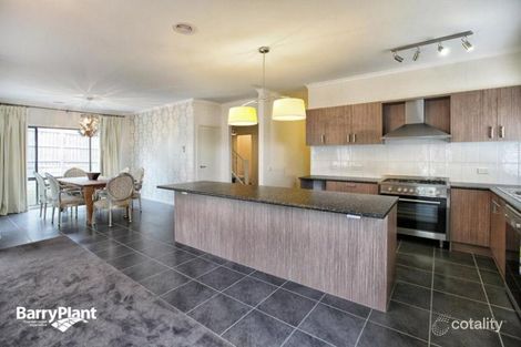 Property photo of 14 Beau Vista Drive Craigieburn VIC 3064