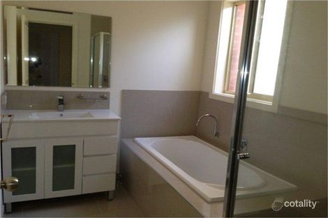 Property photo of 53A Lesdon Avenue Cranbourne VIC 3977