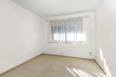 Property photo of 68 Mountain View Avenue Avondale Heights VIC 3034