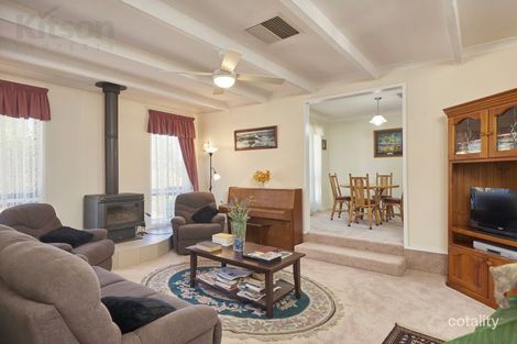 Property photo of 15 Stratford Avenue Lake Albert NSW 2650