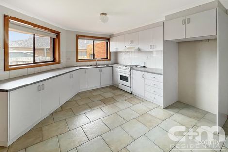 Property photo of 2/13 Bristol Road Pascoe Vale VIC 3044