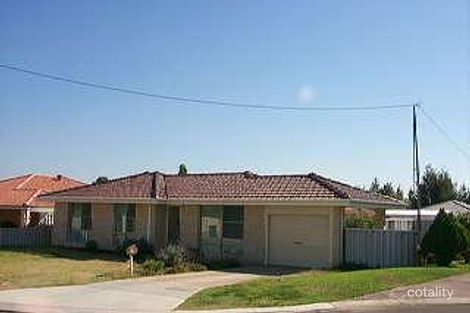 Property photo of 35 Longhurst Way Queens Park WA 6107