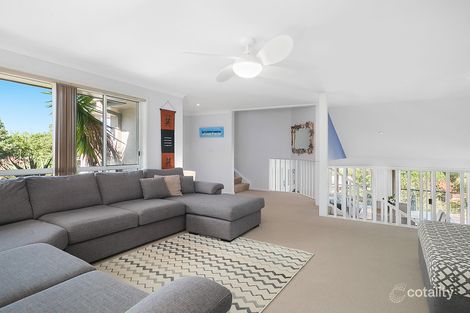 Property photo of 3 Harrison Place Tumbi Umbi NSW 2261
