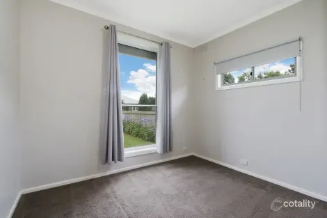 Property photo of 12 Charles Street Wodonga VIC 3690