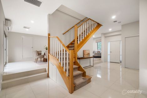 Property photo of 2/28 Boronia Grove Doncaster East VIC 3109