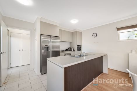 Property photo of 32 Grove Way Wantirna South VIC 3152