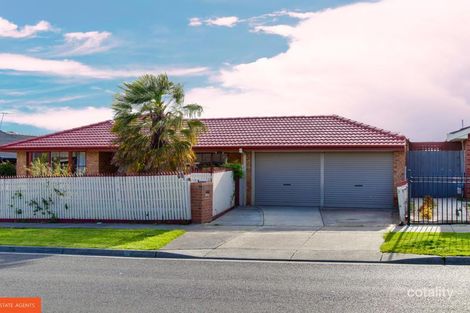 98 Courtenay Ave, Cranbourne North, VIC 3977