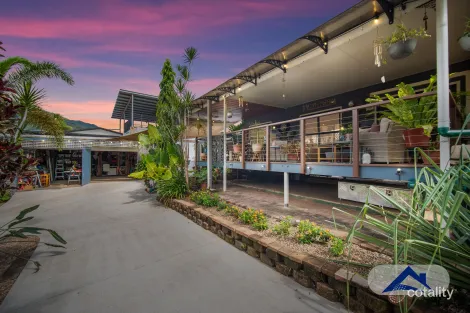 Property photo of 14 Lowanna Close White Rock QLD 4868