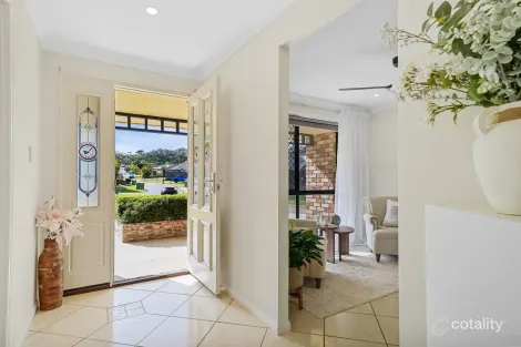 Property photo of 23 Mountain View Crescent Mount Warren Park QLD 4207