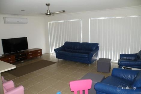 Property photo of 52 Manning Circuit Pacific Pines QLD 4211