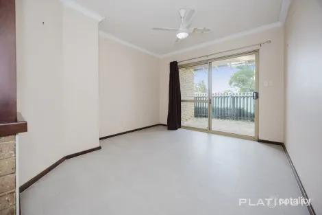 Property photo of 9 Essex Court Quinns Rocks WA 6030