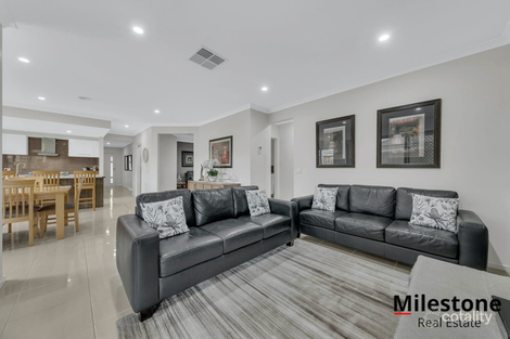 Property photo of 18 Temple Street Tarneit VIC 3029