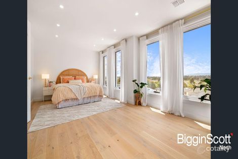Property photo of 12 Elderfield Circuit Doreen VIC 3754